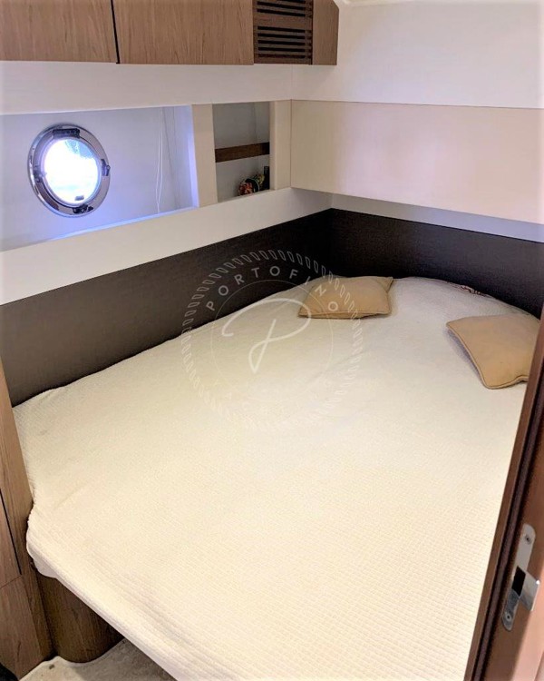 2013 BENETEAU GT 49 FLYER