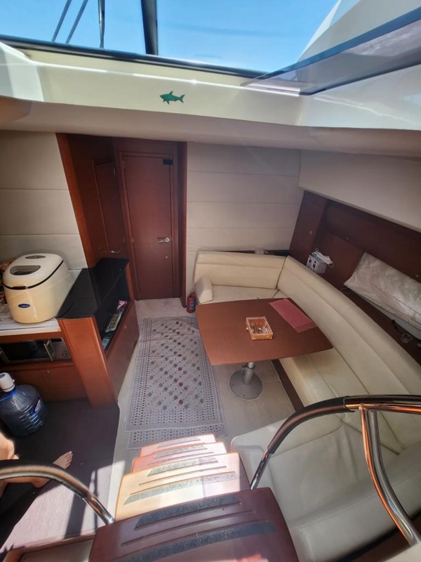 2012 PRESTIGE 440 S
