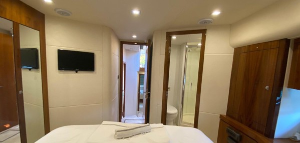 2012 SUNSEEKER MANHATTAN 63