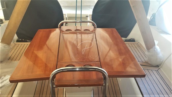 2001 X-YACHTS 562