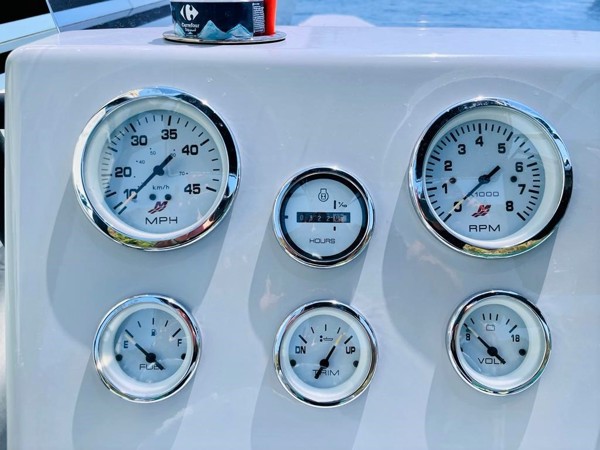 2020 GRAND DRIVE 600 LUX
