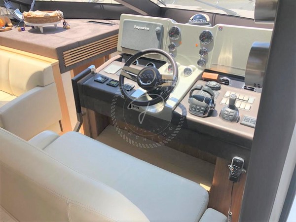 2013 ABSOLUTE 55 FLY