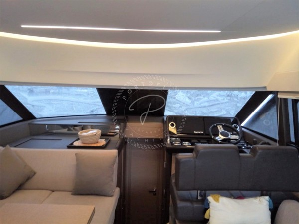 2018 PRESTIGE 460 FLY