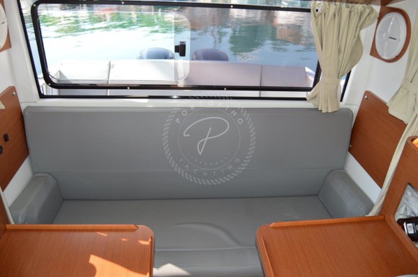 2014 BENETEAU BARRACUDA 9
