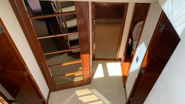 2007 PRINCESS 21M