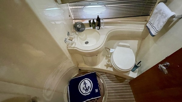 2003 AZIMUT 42 FLY