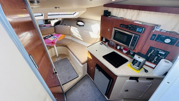 2011 REGAL 2565