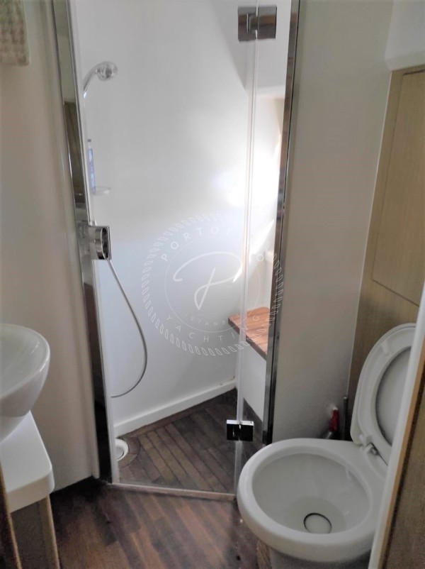 2009 PRINCESS 62
