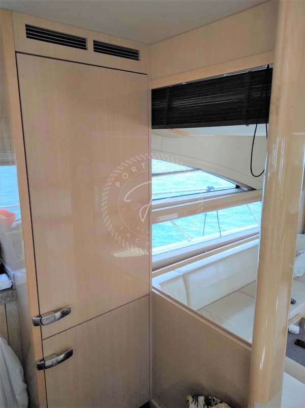 2009 PRINCESS 62