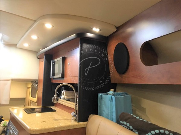 2011 RINKER 280 EC