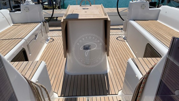 2018 DUFOUR 56 EXCLUSIVE