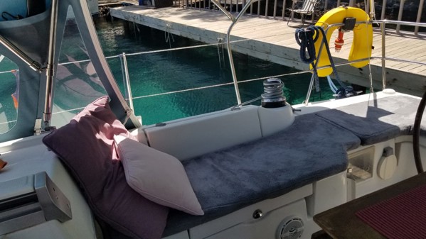 2008 BENETEAU OCENAIS 37