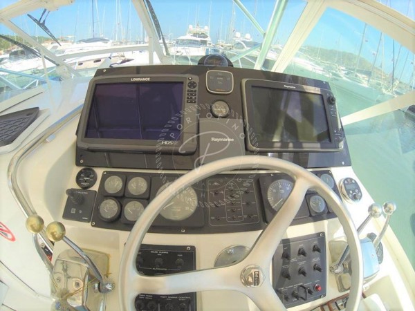 1998 CABO 31 EXPRESS