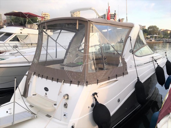 2011 RINKER 280 EC