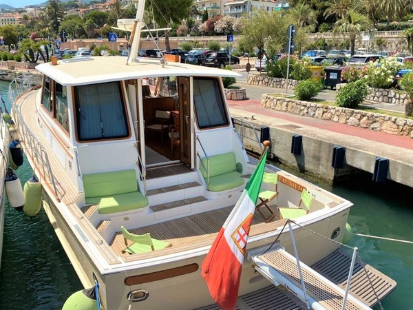 2004 GRAND BANKS EASTBAY 54 SX