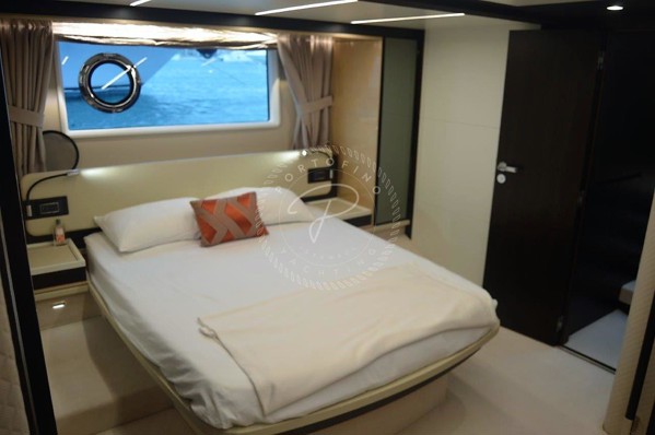 2017 AZIMUT 66 FLY