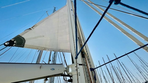 2001 SES YACHTS 50 MOTOR SAILOR
