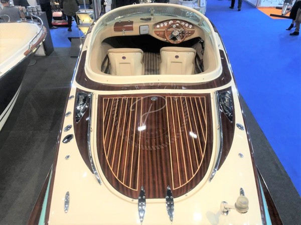 2023 YUKA 700 CLASSIC