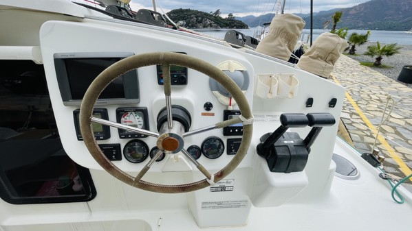 2013 FOUNTAINE PAJOT MAHE 36 EVOLUTION