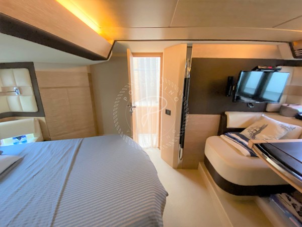 2012 AZIMUT 64 FLY