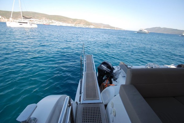 2017 SEALINE F530