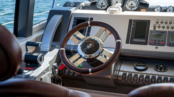 2009 AZIMUT 68S