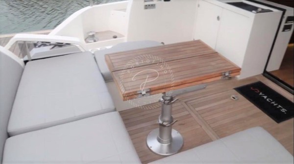2012 FAIRLINE TARGA 50 GT