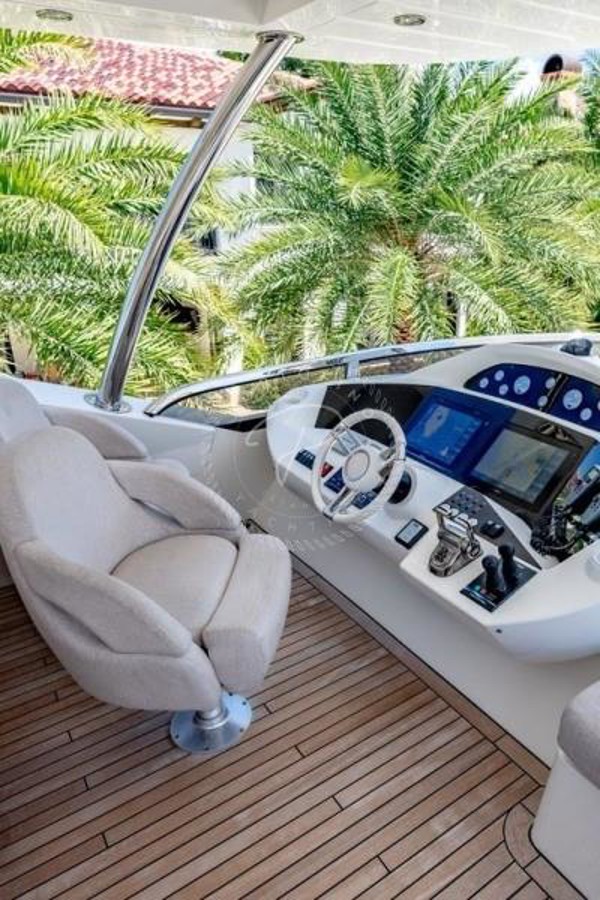 2014 SUNSEEKER MANHATTAN 88