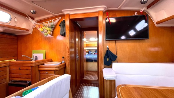 2005 BAVARIA 46 CRUISER 