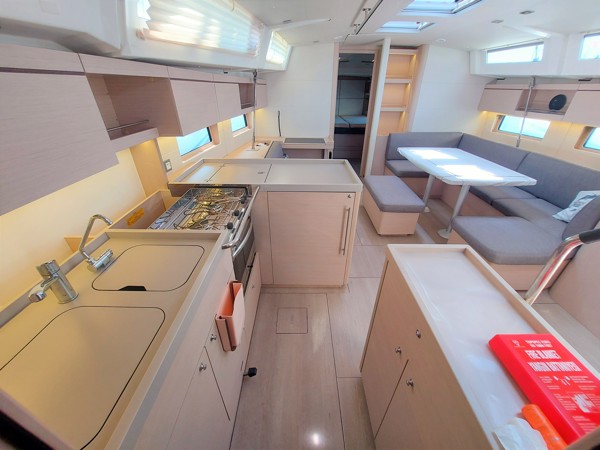 2021 BENETEAU OCEANIS 46.1 FIRST LINE