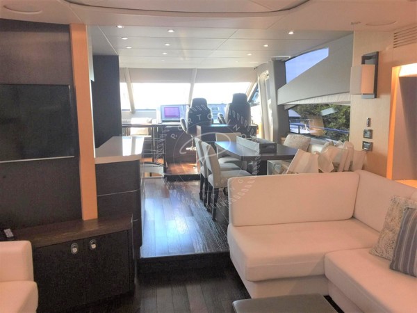 2016 SUNSEEKER 75 YACHT