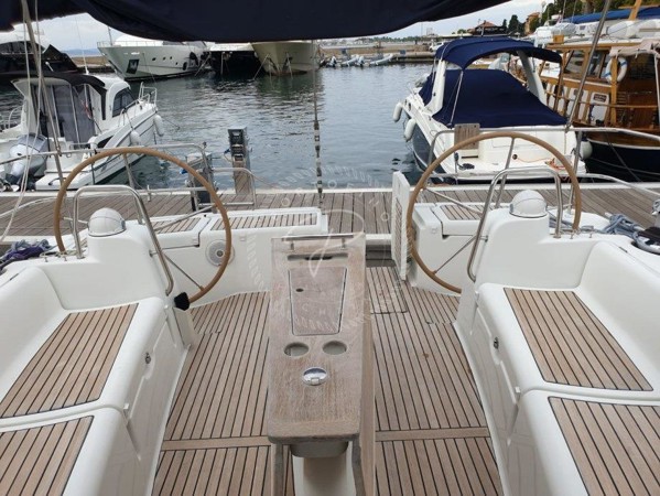 2009 BENETEAU OCEANIS 54