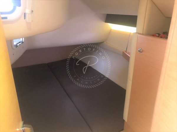 2012 AZUREE 40 VOYAGE