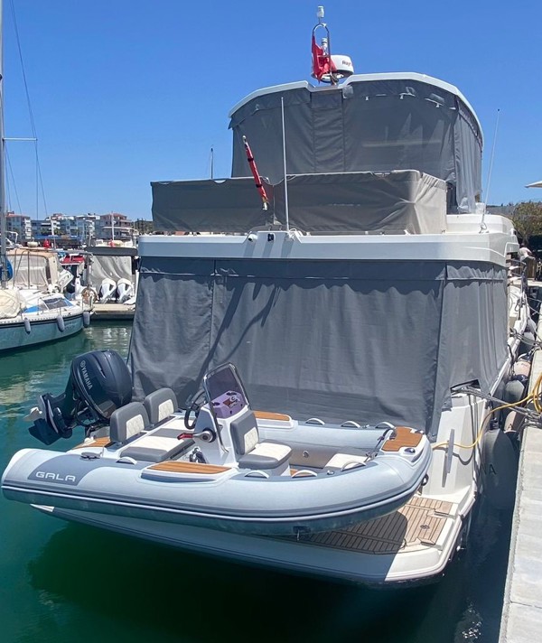 2025 BENETEAU SWIFT TRAWLER 48