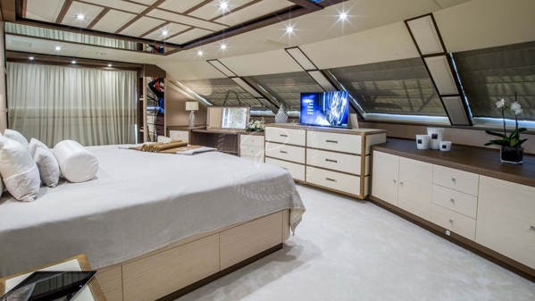 2014 BENETTI CRYSTAL 140