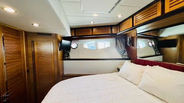 2018 NORTH YACHTS PILOT HOUSE TRAWLER 57