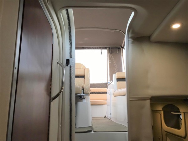 2011 RINKER 280 EC