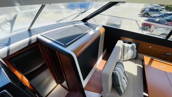 2014 JEANNEAU NC 11
