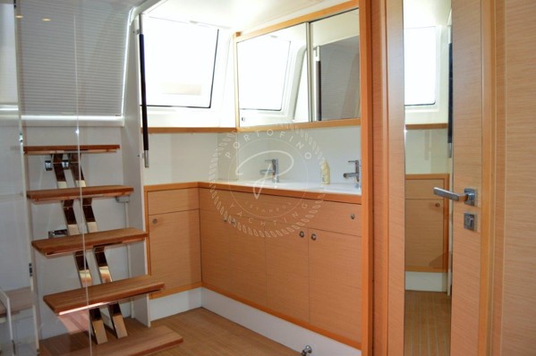 2012 LAGOON 620