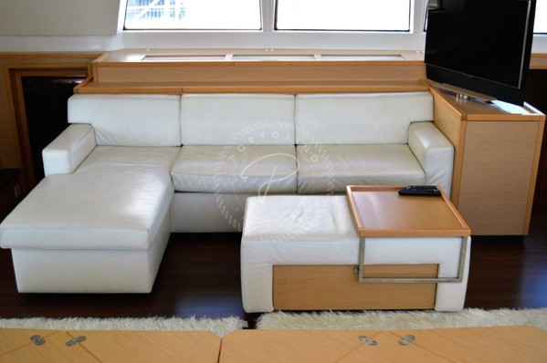 2012 LAGOON 620