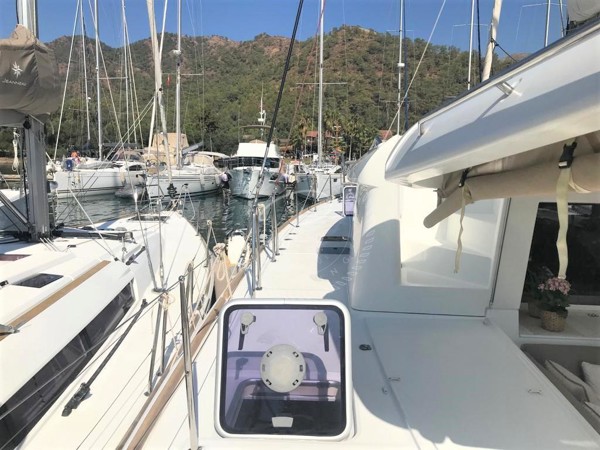 2015 LAGOON 450 F