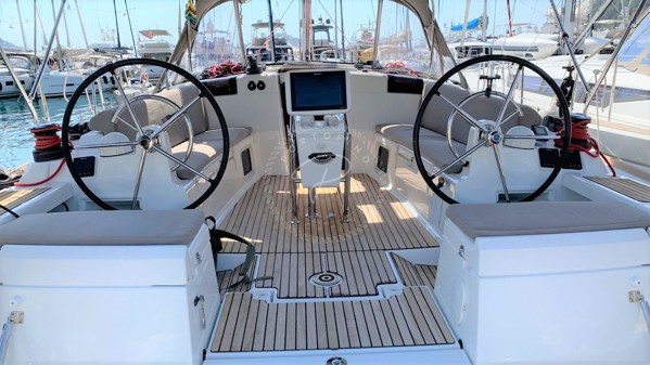 2017 JEANNEAU SUN ODYSSEY 449