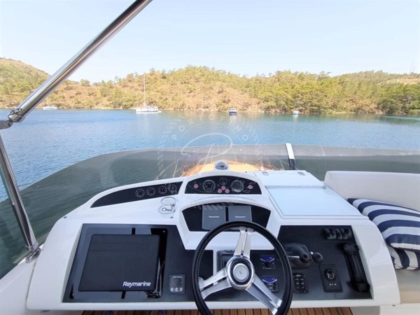 2009 PRINCESS 50