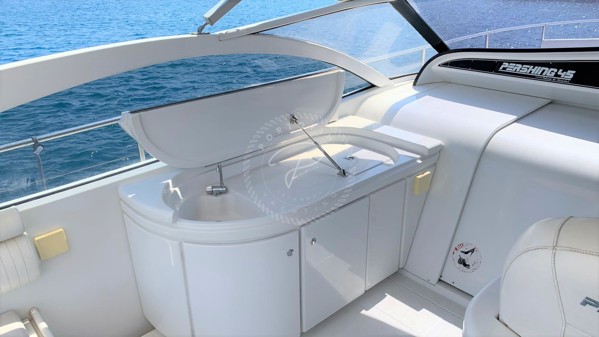 2002 PERSHING 45