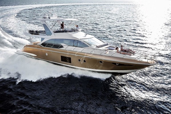 2017 AZIMUT 66 FLY