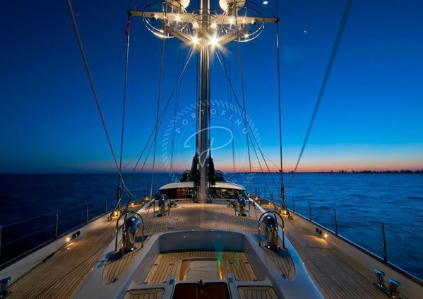 1998 | 2015 ROYAL HUISMAN 47M