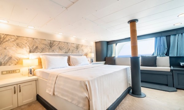 2007/2022 CUSTOM STEEL SUPERYACHT 42M