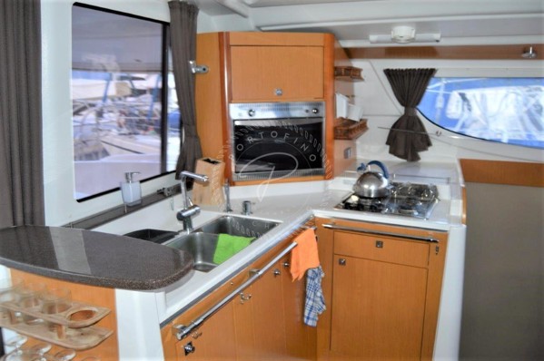 2011 FOUNTAINE PAJOT LIPARI 41