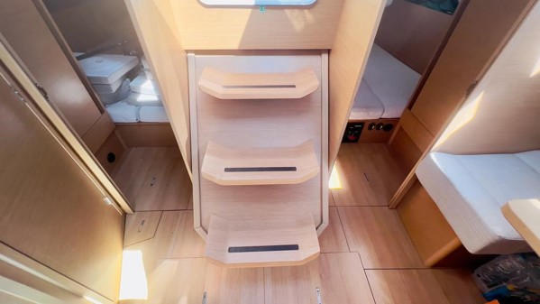 2020 JEANNEAU SUN ODYSSEY 410