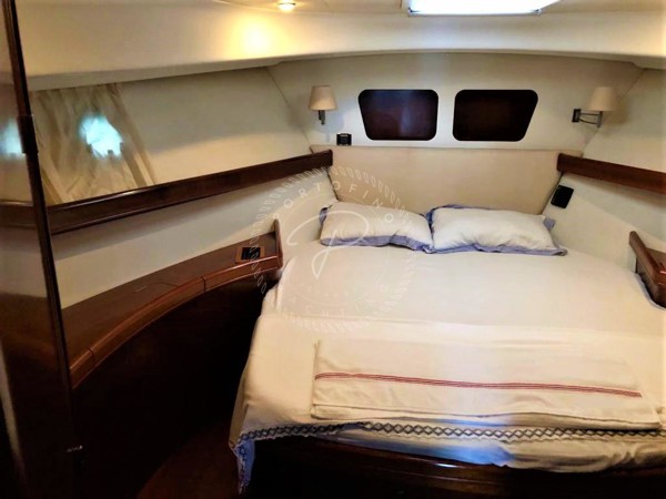 2005 BETEAU SWIFT TRAWLER 42